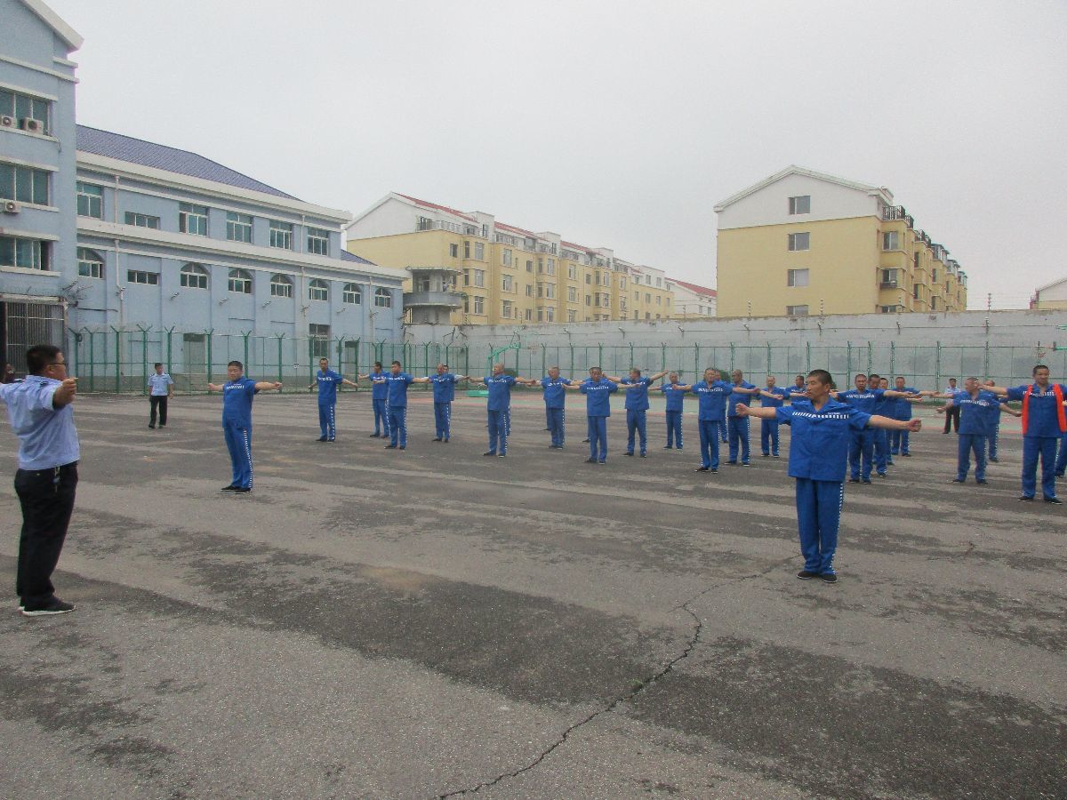 5b95cc38a0a7c.jpg c8113f76fda000018762101898501a43.jpg