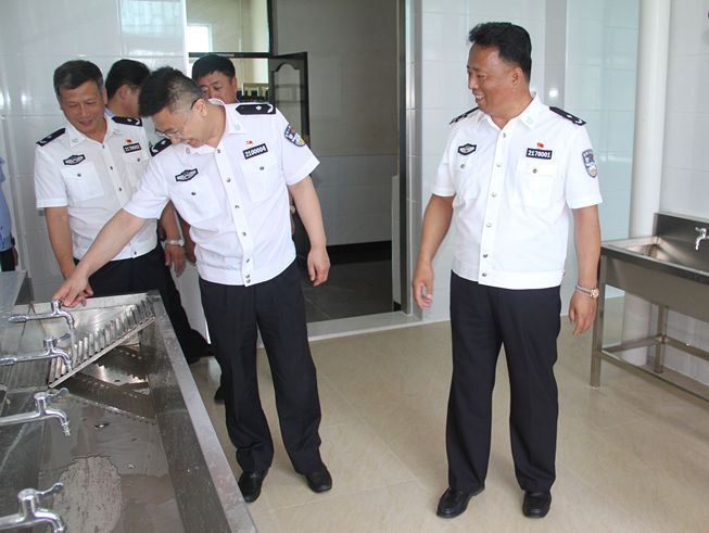 5be8a954e08bb.jpg c80cce1518500001e4a56100c6fdc250.jpg